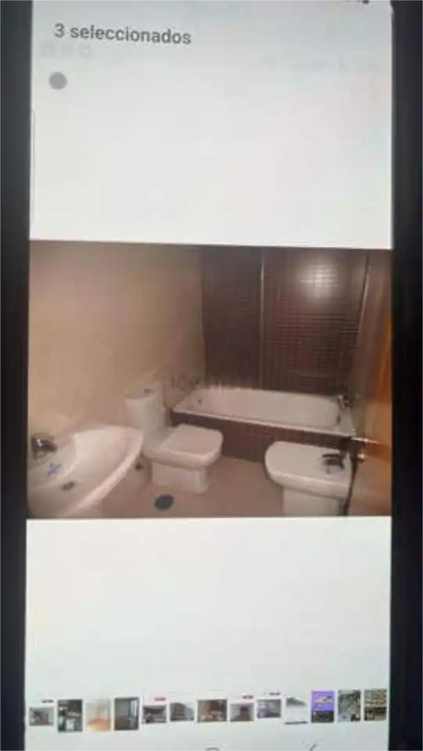 Flat for rent in La Felguera Bathroom of Flat for rent in Langreo with Heating and Furnished
