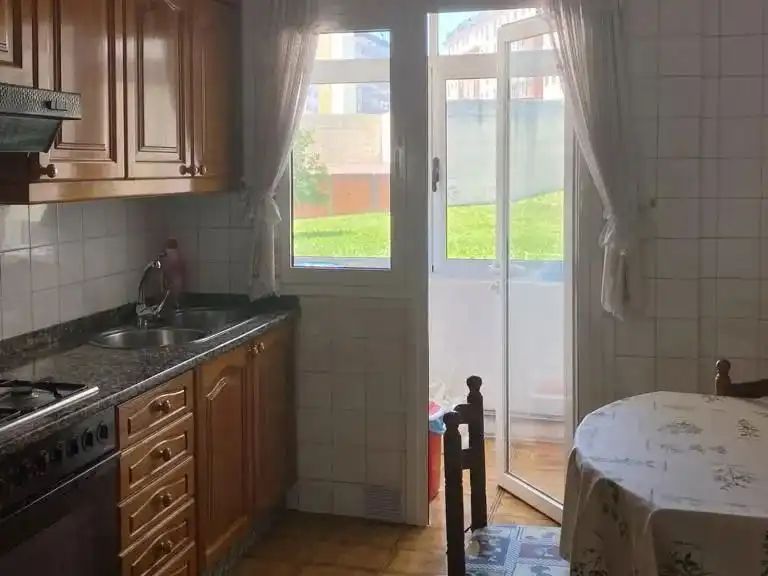 Flat for rent in Ronda das Mercedes, 48, San Roque - As Fontiñas Kitchen of Flat for rent in Lugo with Heating, Terrace and Furnished