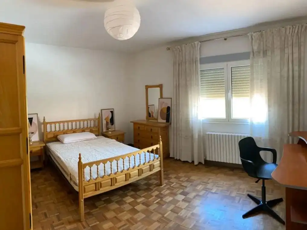 Flat for rent in Ronda das Mercedes, 48, San Roque - As Fontiñas Bedroom of Flat for rent in Lugo with Heating, Terrace and Furnished