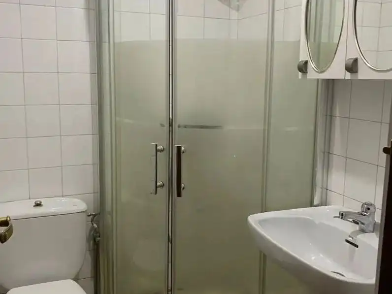 Flat for rent in Ronda das Mercedes, 48, San Roque - As Fontiñas Bathroom of Flat for rent in Lugo with Heating, Terrace and Furnished
