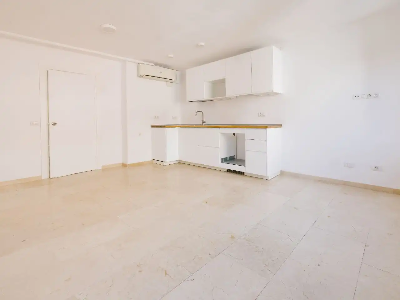 Cocina de Piso en venta en Santa Cruz de Tenerife con Aire acondicionado