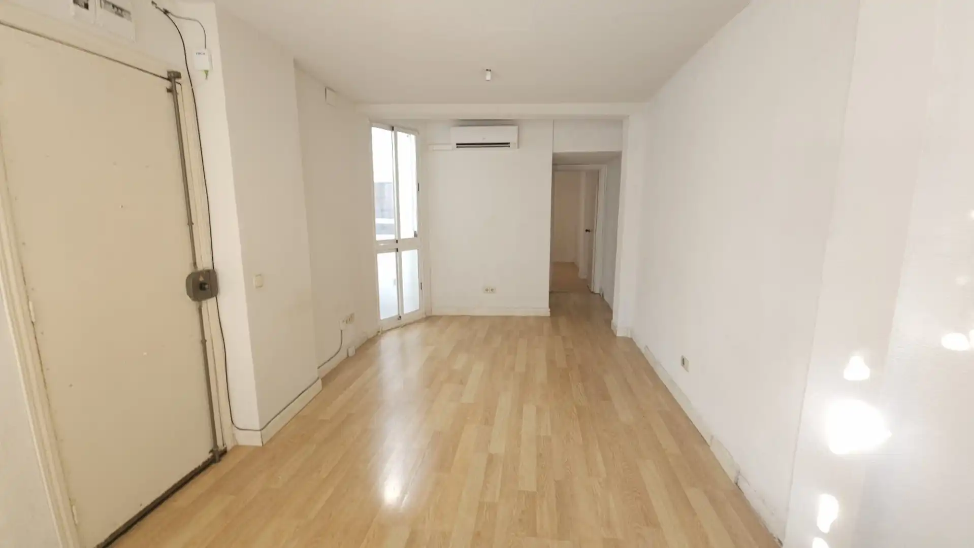 Dachboden zum Verkauf in Calle del Amparo, 41, Embajadores - Lavapiés Dachboden zum Verkauf in Madrid Capital mit Klimaanlage und Terrasse