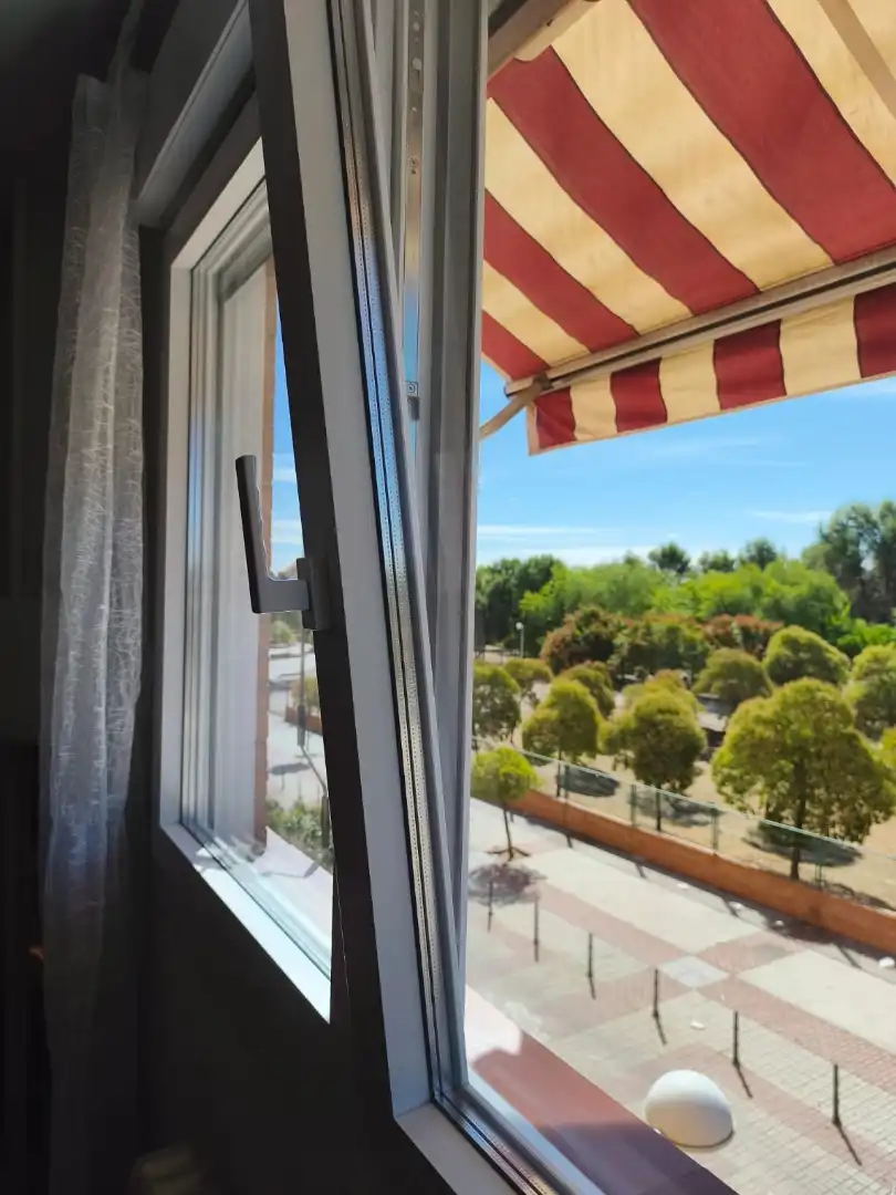 Pis en venda a Bulevar de José Prat, 13, Valdebernardo - Valderribas Vista exterior de Pis en venda en Madrid amb Aire condicionat, Calefacció i Parquet