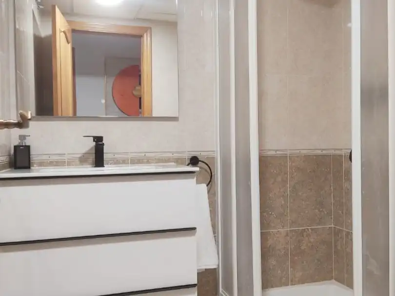 Bathroom of Flat for rent in Roquetas de Mar  with Air Conditioner, Heating and Terrace