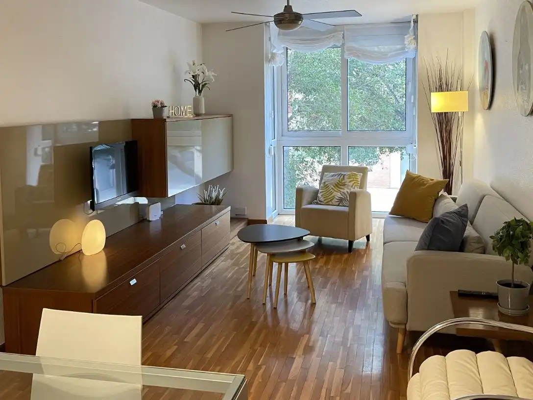 Flat for rent in Calle Jumilla, 16, El Carmen Living room of Flat for rent in Murcia with Air Conditioner, Heating and Parquet flooring