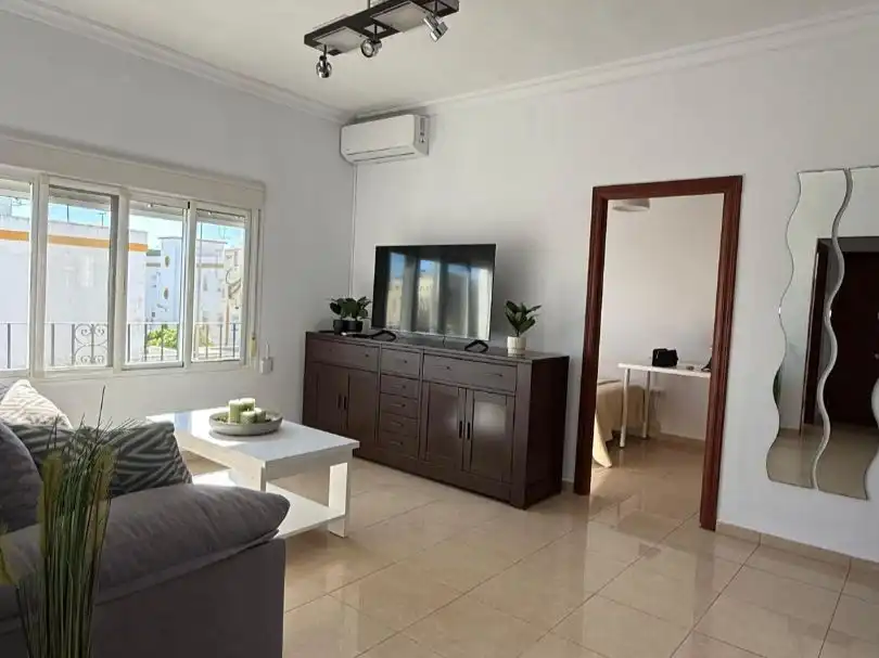 Living room of Flat for rent in Jerez de la Frontera  with Air Conditioner, Furnished and Balcony