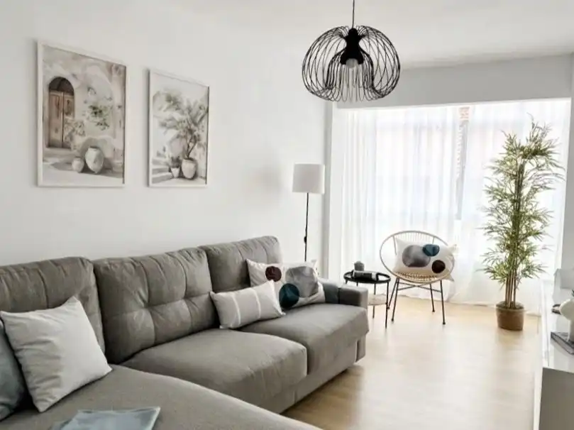 Sala de estar de Piso en venta en Laredo