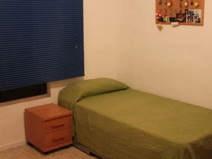 Bedroom of Flat for rent in Sevilla  with Air Conditioner, Heating and Terrace