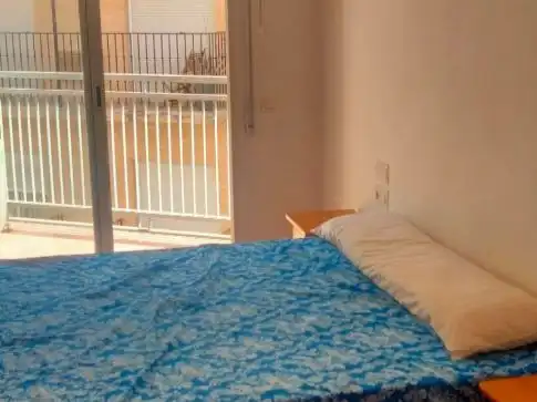 Habitación de Piso de alquiler en Murcia con Aire acondicionado, Calefacción y Trastero