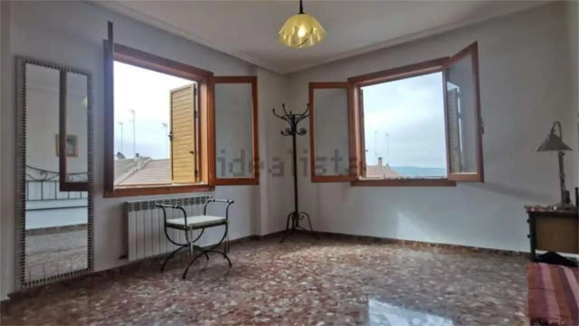 Houses for sale in Requena Living room of Houses for sale in Requena with Heating, Terrace and Storage room