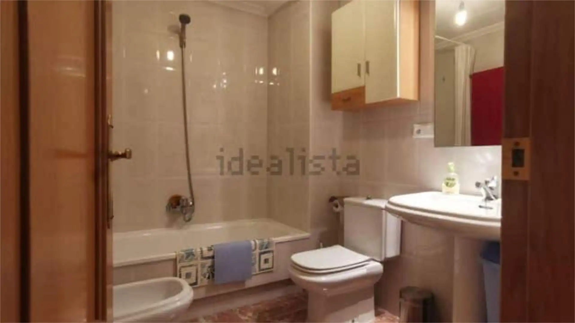 Houses for sale in Requena Bathroom of Houses for sale in Requena with Heating, Terrace and Storage room