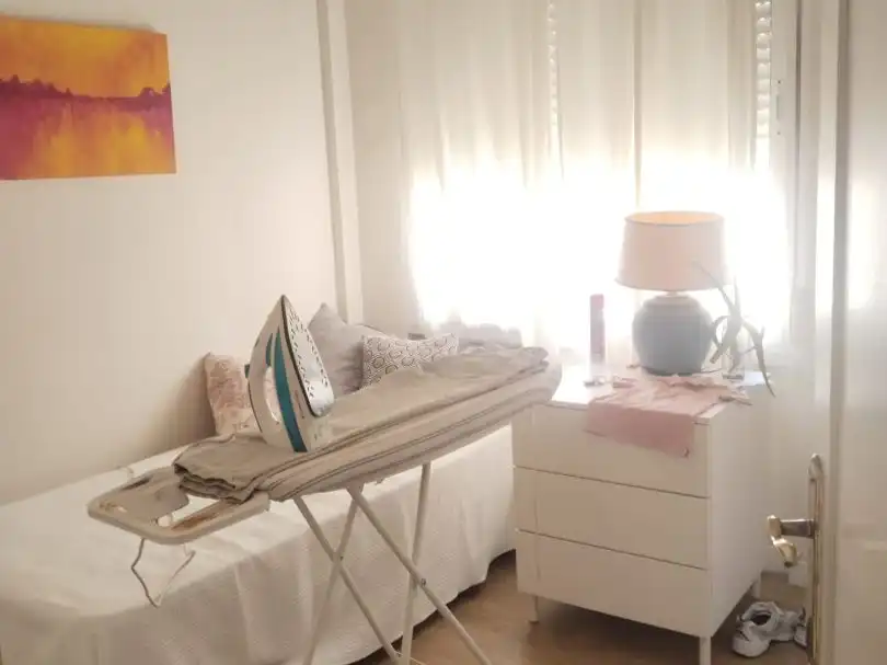 Flat for rent in Avenida de la Reina Mercedes, 19, Sector Sur - La Palmera - Reina Mercedes Bedroom of Flat for rent in Sevilla with Air Conditioner, Heating and Terrace