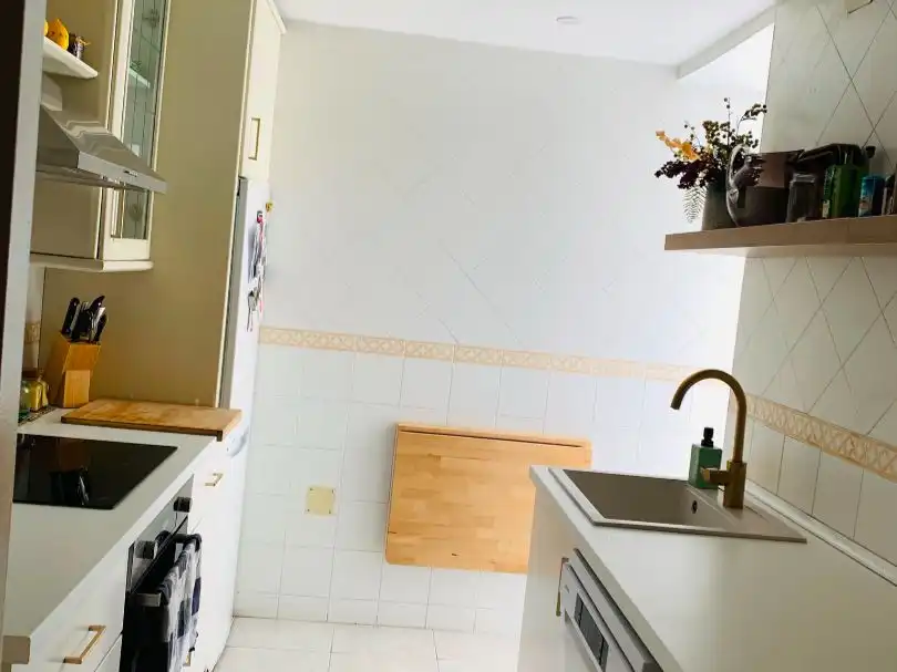 Flat for rent in Avenida de la Reina Mercedes, 19, Sector Sur - La Palmera - Reina Mercedes Kitchen of Flat for rent in Sevilla with Air Conditioner, Heating and Terrace