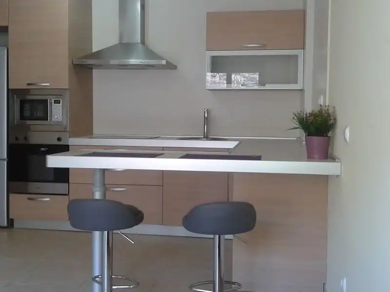 Küche von Dachboden zur Miete in Arona mit Privatgarten, Terrasse und Abstellraum