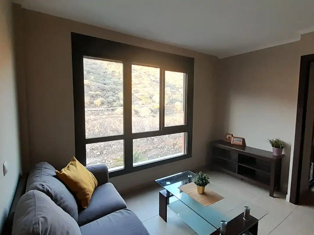 Wohnzimmer von Dachboden zur Miete in Arona mit Privatgarten, Terrasse und Abstellraum