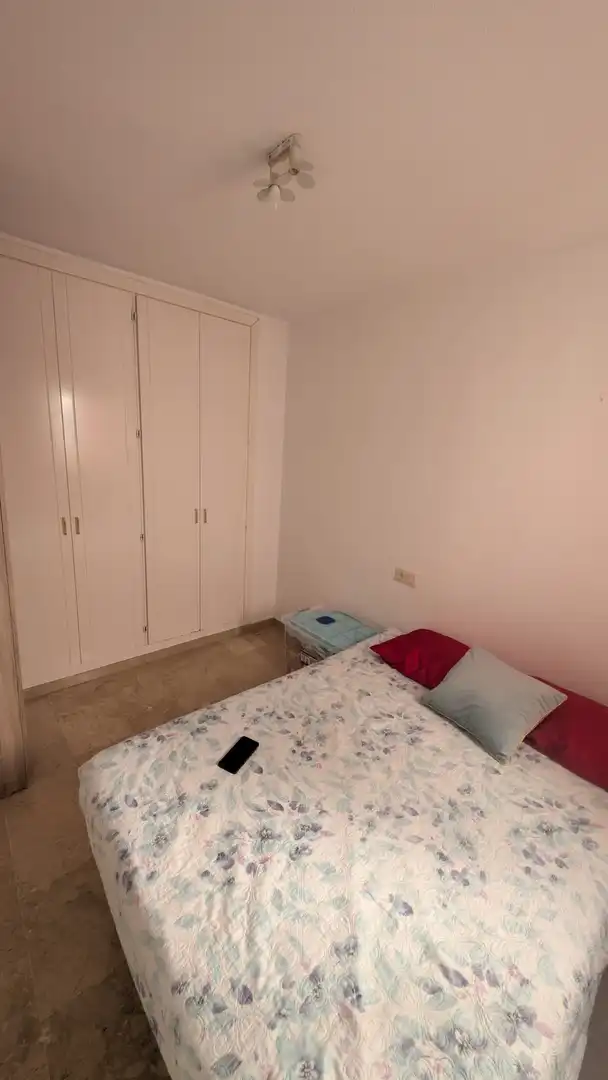 Habitación de Piso de alquiler en Cenes de la Vega con Amueblado