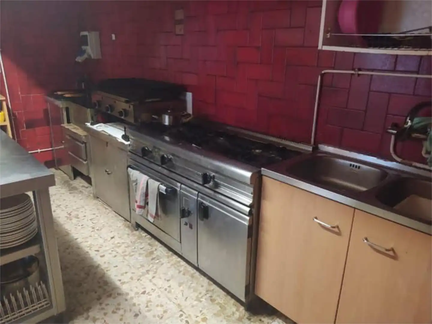 Casa adosada en venda a Torrejoncillo del Rey Cuina de Casa adosada en venda en Torrejoncillo del Rey amb Calefacció, Jardí privat i Terrassa