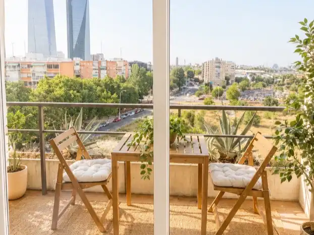 Wohnung zur Miete in Calle de Mauricio Legendre, Castilla