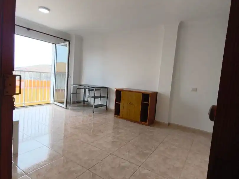 Flat for rent in Calle Alcalde José González, 60, Cardones