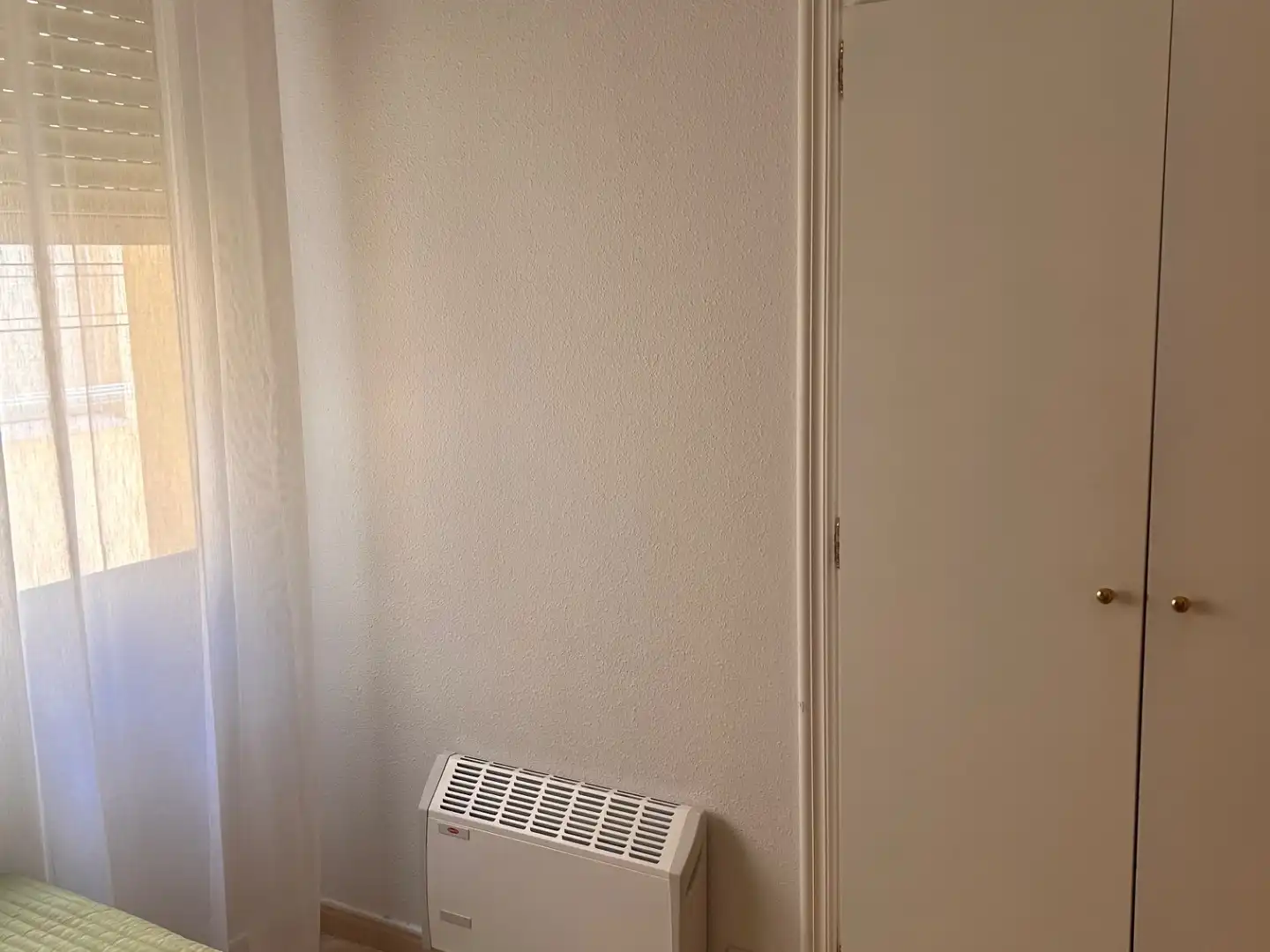 Wohnung zum Verkauf in Calle Aduana, 8, Candeleda Schlafzimmer von Wohnung zum Verkauf in Candeleda mit Klimaanlage