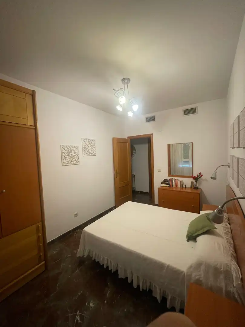 Piso de alquiler en Avenida Constitución, 3, Oeste Habitación de Piso de alquiler en Mérida con Aire acondicionado, Calefacción y Trastero