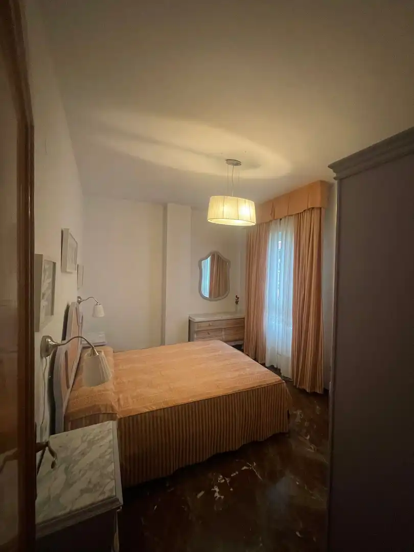 Piso de alquiler en Avenida Constitución, 3, Oeste Habitación de Piso de alquiler en Mérida con Aire acondicionado, Calefacción y Trastero