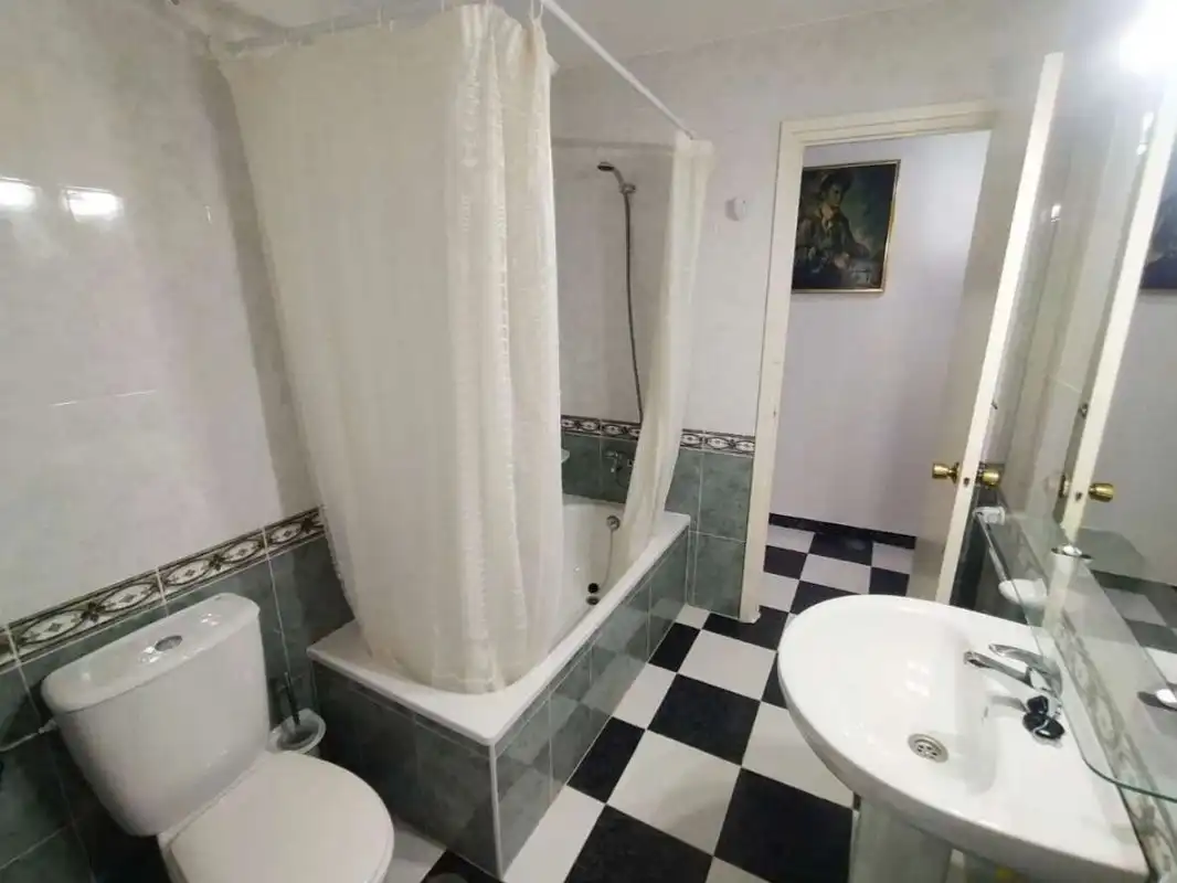 Flat for rent in Calle Víctor Pradera, 35, Playa Cruz del Mar Bathroom of Flat for rent in Chipiona with Terrace, Storage room and Furnished