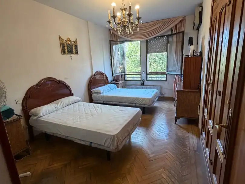 Bedroom of Flat for sale in Toledo  with Air Conditioner, Heating and Parquet flooring