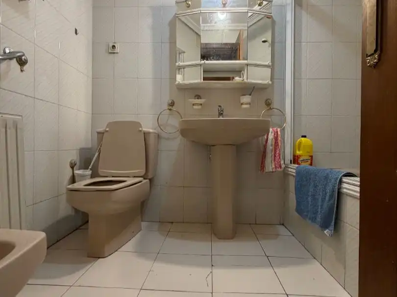 Bathroom of Flat for sale in Toledo  with Air Conditioner, Heating and Parquet flooring