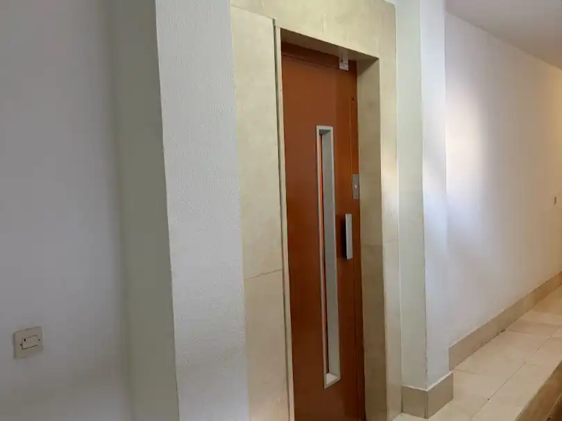 Flat for sale in Toledo  with Air Conditioner, Heating and Parquet flooring