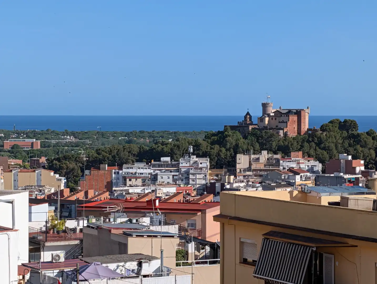Flat for sale in Carrer de Magallanes, 21, Vista Alegre Exterior view of Flat for sale in Castelldefels with Air Conditioner and Terrace
