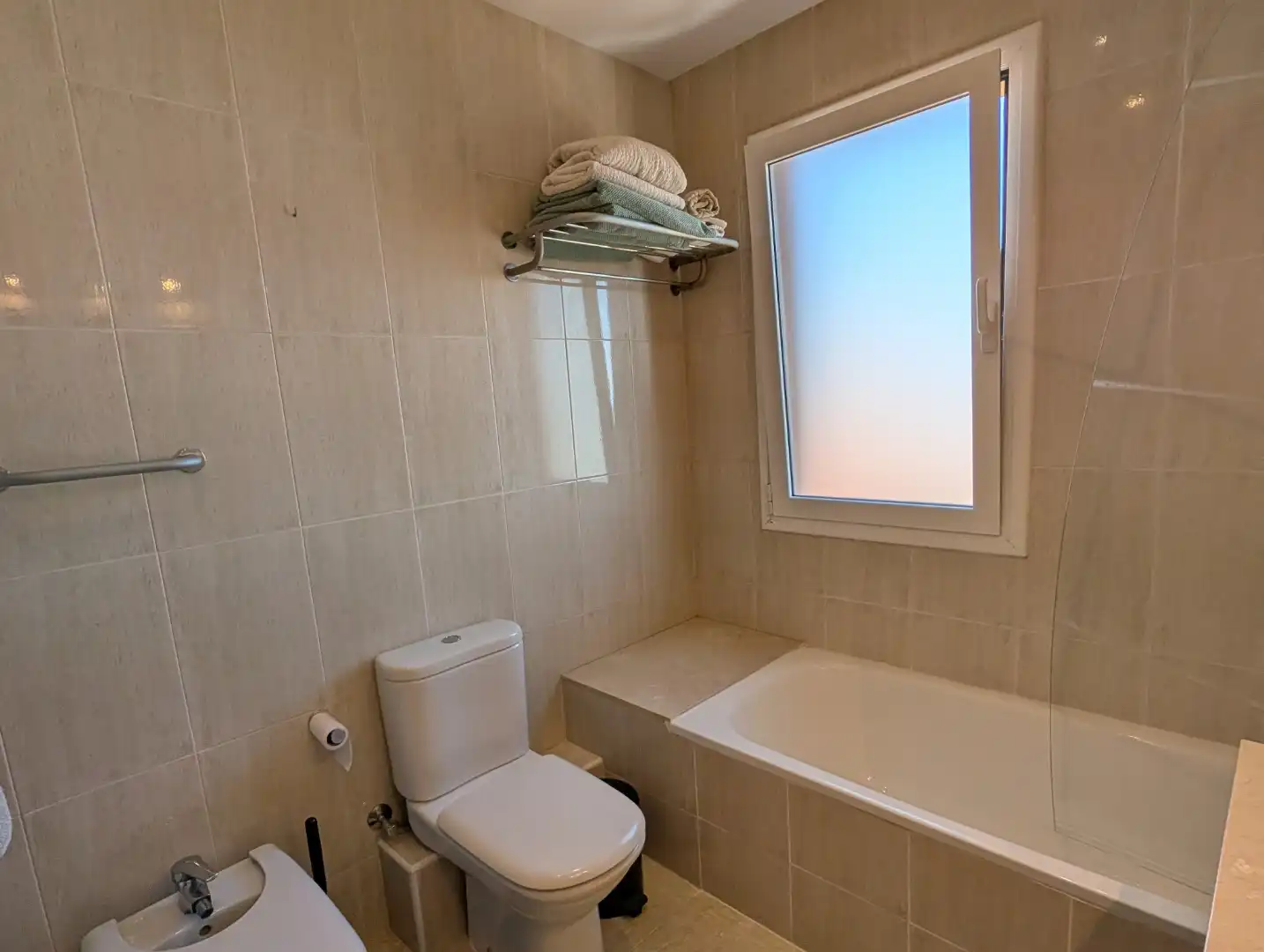 Flat for sale in Carrer de Magallanes, 21, Vista Alegre Bathroom of Flat for sale in Castelldefels with Air Conditioner and Terrace