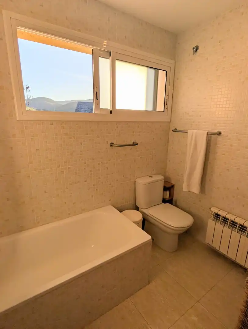 Flat for sale in Carrer de Magallanes, 21, Vista Alegre Bathroom of Flat for sale in Castelldefels with Air Conditioner and Terrace