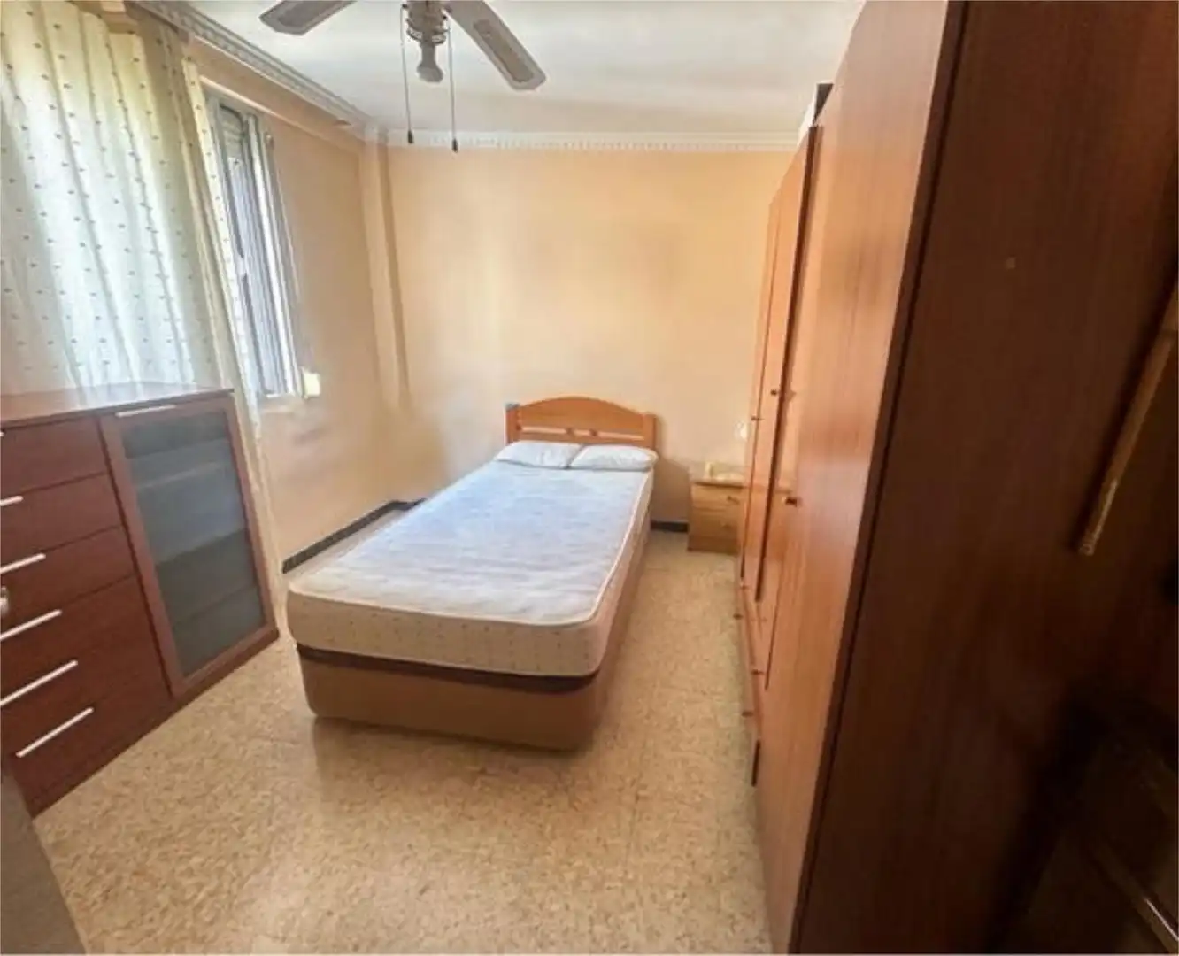 Pis en venda a Centro - Barriada Mallorca Dormitori de Pis en venda en Camas amb Terrassa