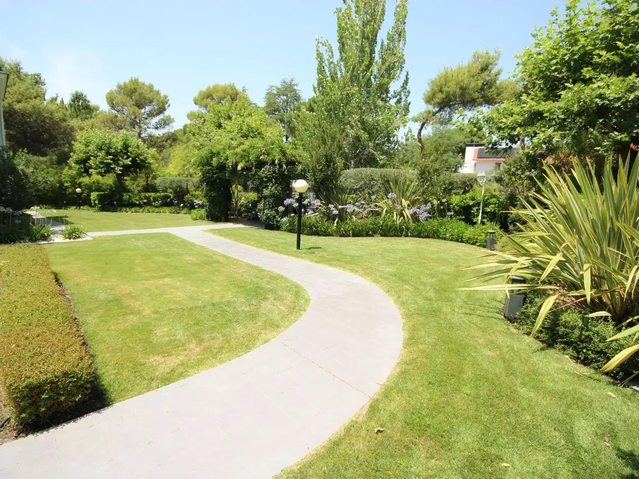 Garden of Houses for sale in Boadilla del Monte  with Air Conditioner, Terrace and Swimming Pool