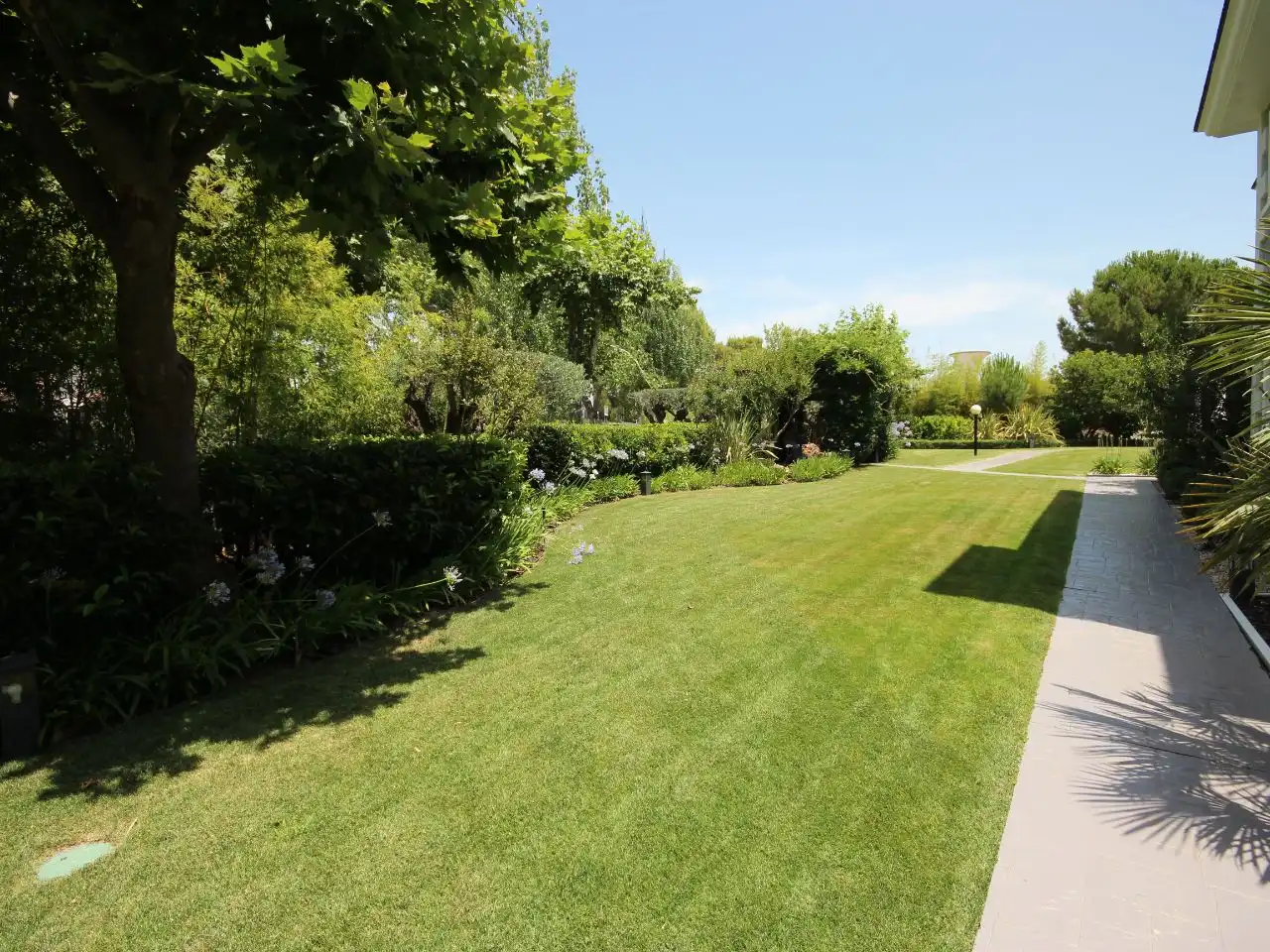 Garden of Houses for sale in Boadilla del Monte  with Air Conditioner, Terrace and Swimming Pool