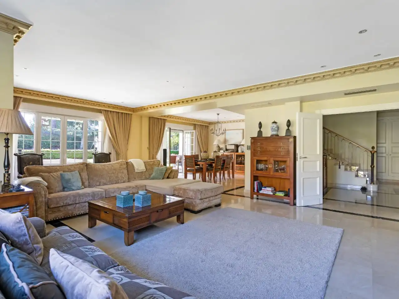 Living room of Houses for sale in Boadilla del Monte  with Air Conditioner, Terrace and Swimming Pool