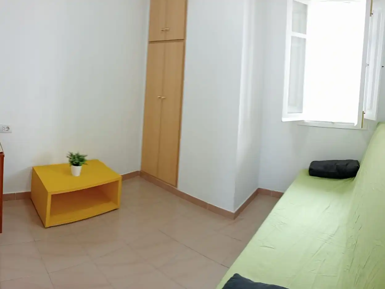 Habitación de Piso de alquiler en Les Alqueries / Alquerías del Niño Perdido con Amueblado