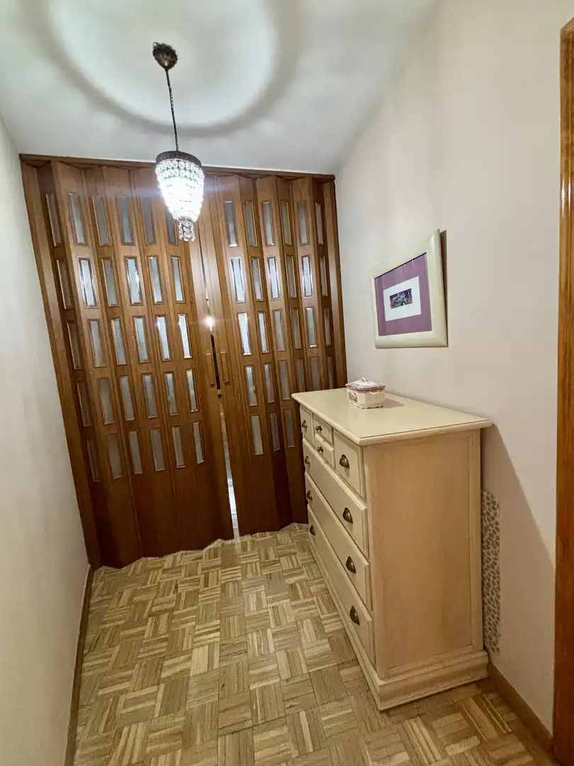 Piso de alquiler en Calle Gobernador Fernández Jiménez, 20, Centro Habitación de Piso de alquiler en Segovia con Calefacción, Parquet y Amueblado