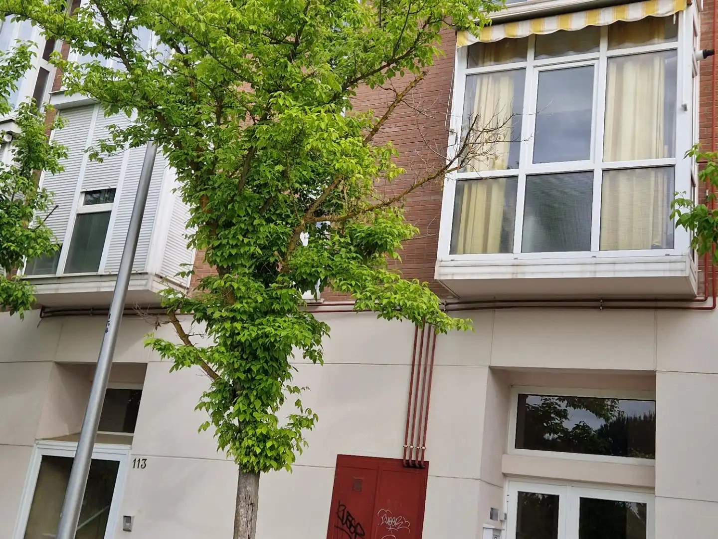 Vista exterior de Piso de alquiler en Madrid con Aire acondicionado, Calefacción y Jardín privado