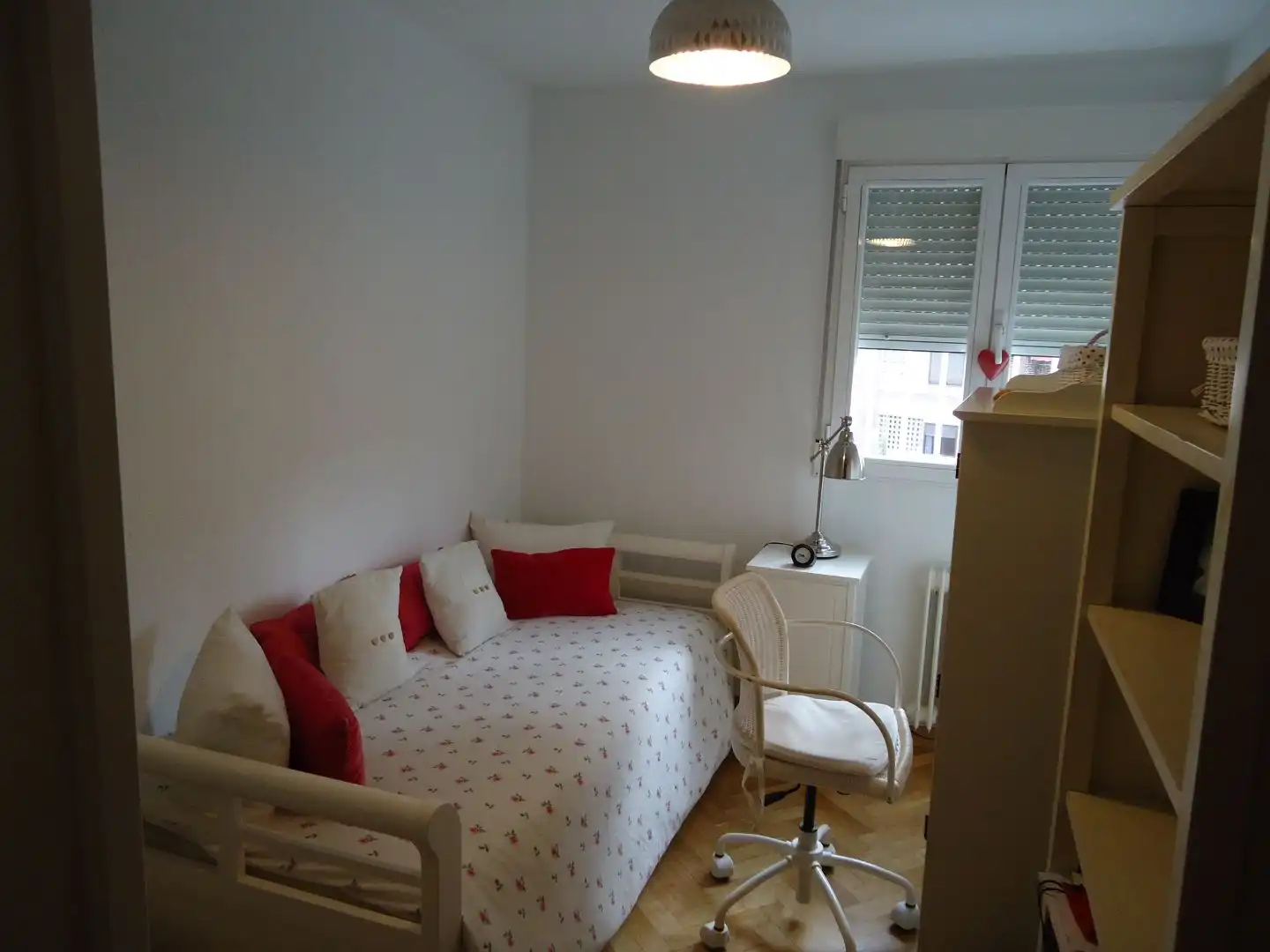 Bedroom of Flat for rent in  Madrid Capital  with Air Conditioner, Terrace and Swimming Pool