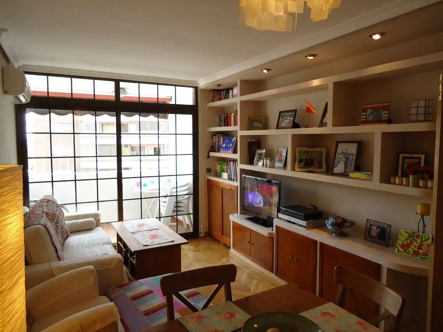 Living room of Flat for rent in  Madrid Capital  with Air Conditioner, Terrace and Swimming Pool