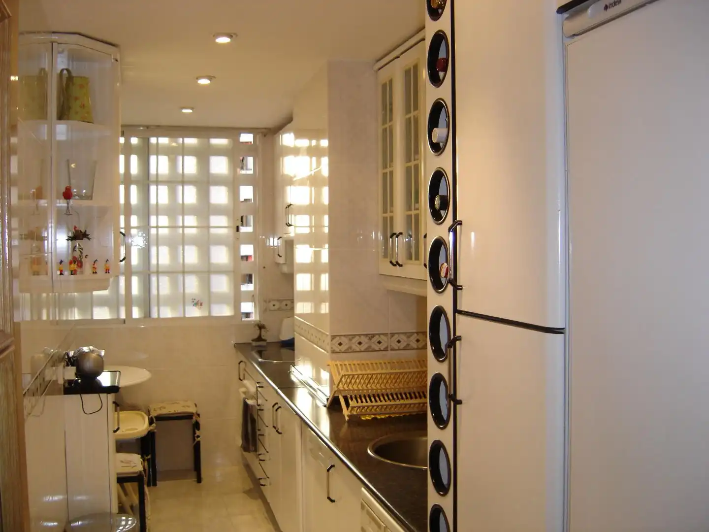 Kitchen of Flat for rent in  Madrid Capital  with Air Conditioner, Terrace and Swimming Pool