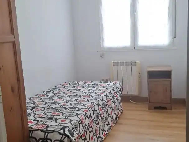 Flat for rent in Calle José Cueto, 56, El Carbayedo - El Quirinal Bedroom of Flat for rent in Avilés