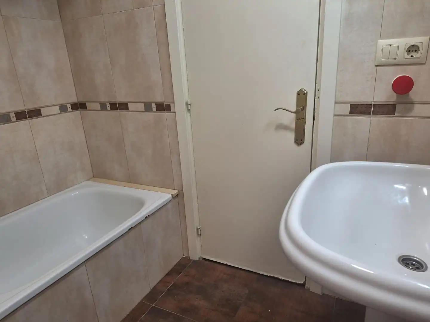 Flat for rent in Calle José Cueto, 56, El Carbayedo - El Quirinal Bathroom of Flat for rent in Avilés