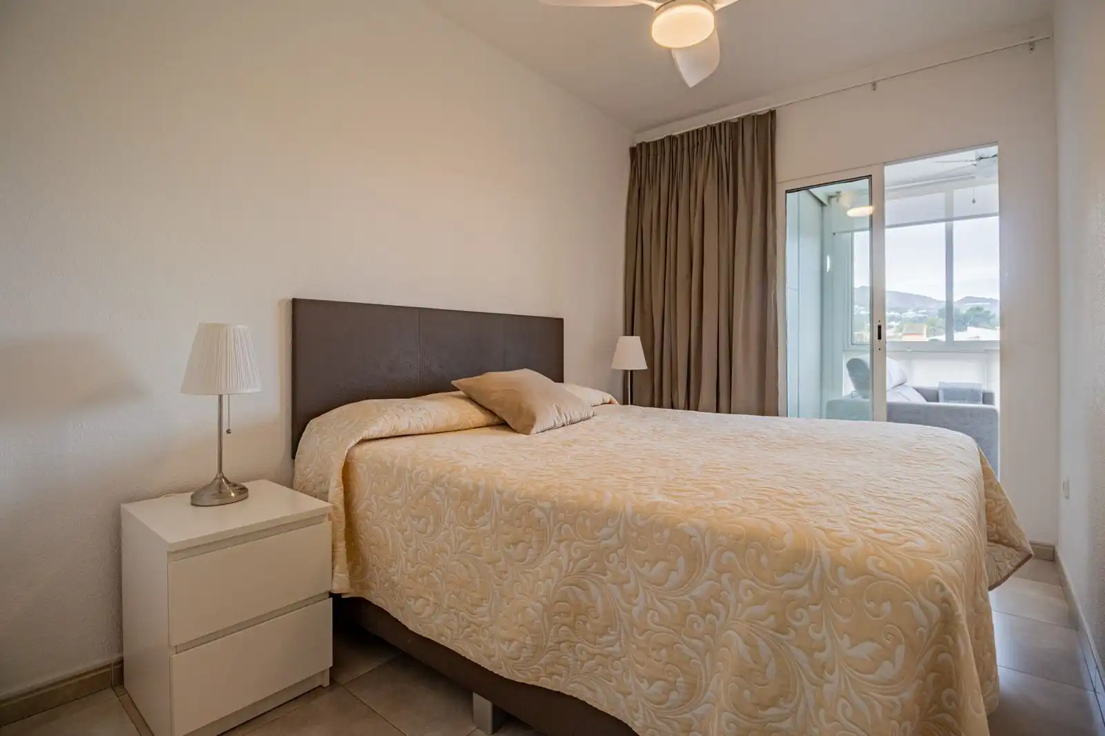 Bedroom of Flat for rent in L'Alfàs del Pi  with Air Conditioner, Heating and Private garden