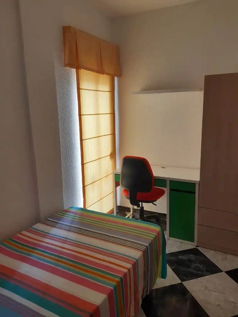Wohnung zur Miete in Avenida Medina Olmos, 57, Guadix Wohnung zur Miete in Guadix mit Klimaanlage, Waschmaschine und Internet