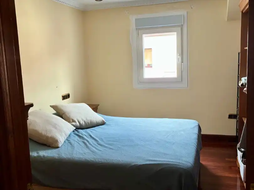 Habitación de Piso en venta en Erandio con Balcón