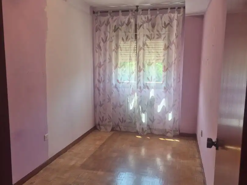 Wohnung zum Verkauf in Avenida de la Libertad, 80, San Martín del Rey Aurelio Schlafzimmer von Wohnung zum Verkauf in San Martín del Rey Aurelio mit Heizung, Parkett und Abstellraum