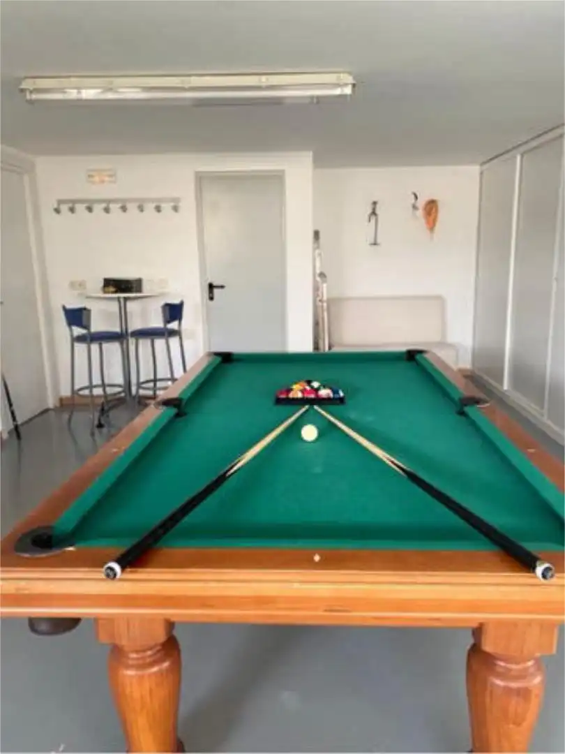 Einfamilien-Reihenhaus zum Verkauf in Ossa de Montiel Schwimmbecken von Einfamilien-Reihenhaus zum Verkauf in Ossa de Montiel mit Heizung, Privatgarten und Terrasse